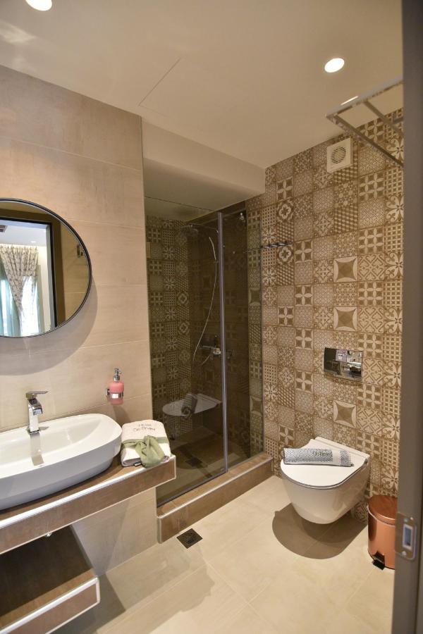 On Board Luxury Studios Sarti Esterno foto